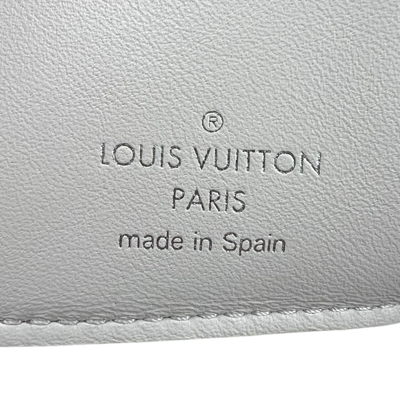 Louis Vuitton Taigarama Discovery Monogram Trifold Wallet - Picture 4 of 9